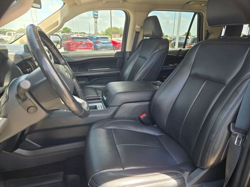 Used 2022 Ford Expedition XLT RWD image 10