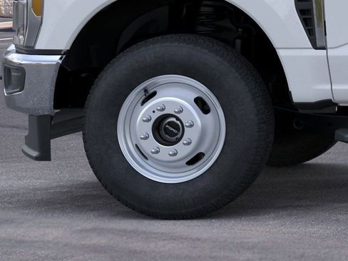 New 2026 Ford F350 XL w/ XL Chrome Package image 19