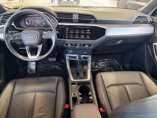 Used 2024 Audi Q3 2.0T Premium w/ Convenience Package AWD/4WD image 16