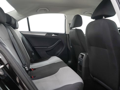 Used 2017 Volkswagen Jetta S w/ Jetta S Cold Weather Package FWD image 12