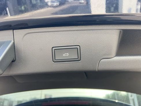 New 2026 Volkswagen Atlas Cross Sport SEL R-Line image 33