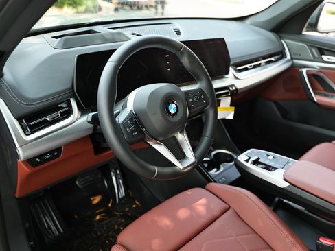 New 2026 BMW X1 xDrive28i w/ Technology Package AWD/4WD image 21