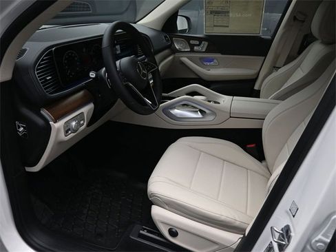 New 2026 Mercedes-Benz GLS 450 4MATIC image 17