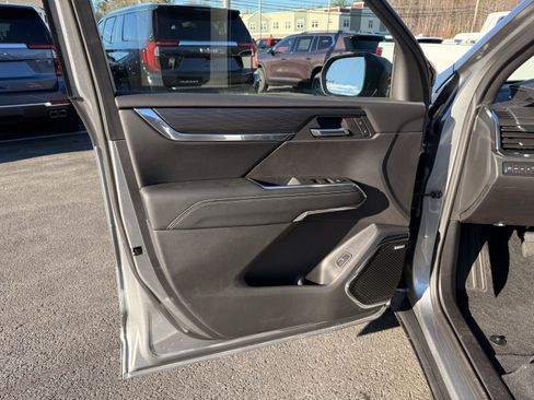 New 2026 GMC Acadia Elevation image 10