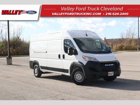 Used 2024 RAM ProMaster 2500 FWD image 1