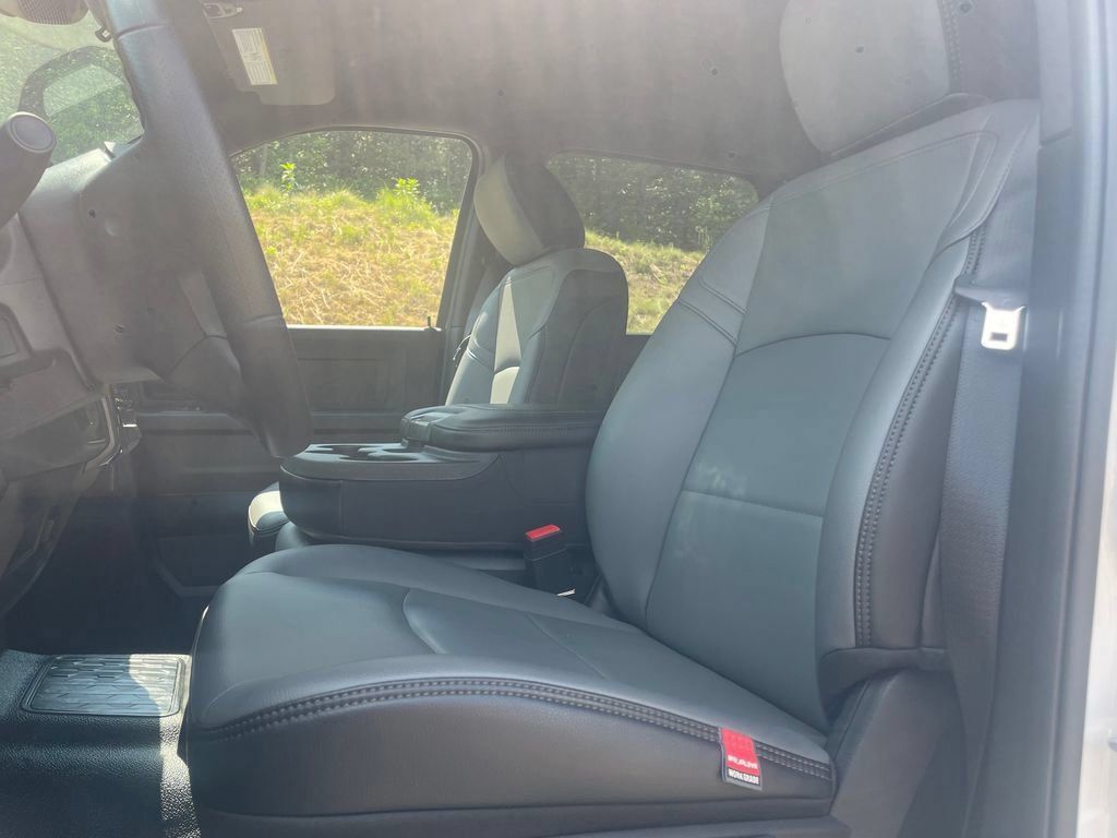 New 2026 RAM 3500 Tradesman AWD/4WD image 12