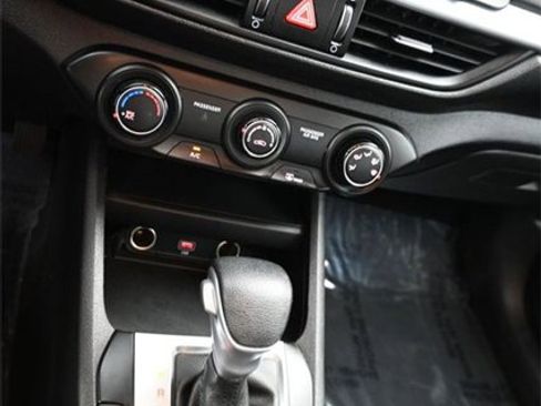 Used 2022 Kia Forte LXS image 19