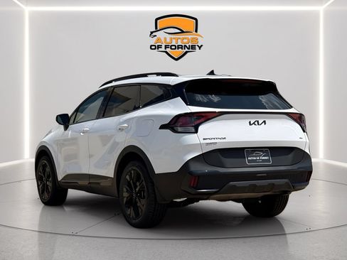 Used 2025 Kia Sportage X-Line AWD/4WD image 2