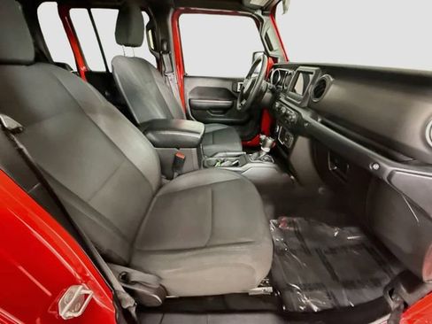 Used 2023 Jeep Gladiator Sport AWD/4WD image 26