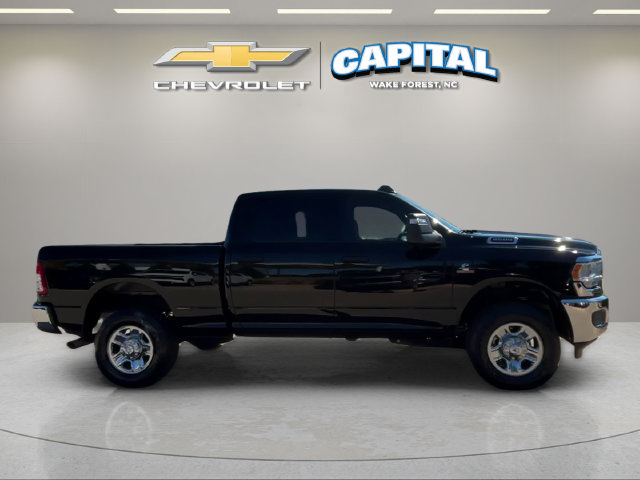 Used 2024 RAM 2500 Tradesman w/ Chrome Appearance Group AWD/4WD image 7