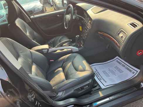 Used 2007 Volvo XC70 AWD/4WD image 12