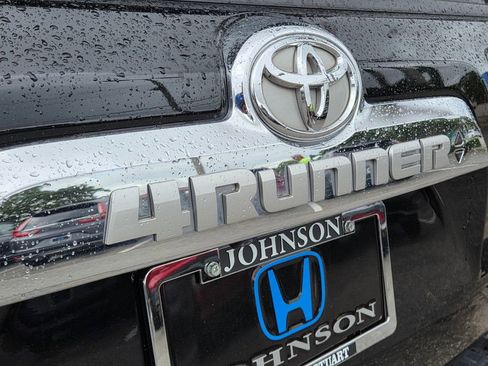 Used 2015 Toyota 4Runner Limited RWD image 15