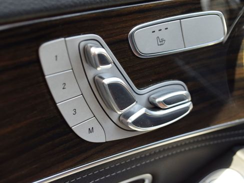 Used 2015 Mercedes-Benz C 300 Sedan image 13
