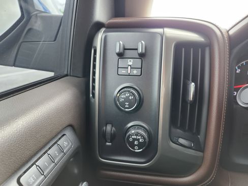 Used 2015 Chevrolet Silverado 1500 High Country AWD/4WD image 13