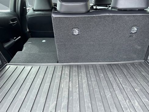 Certified 2025 Lexus UX 300h FWD w/ Accessory Package (Z2) image 32