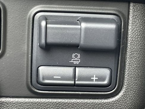 Used 2023 Chevrolet Tahoe High Country w/ Advanced Technology Package image 21