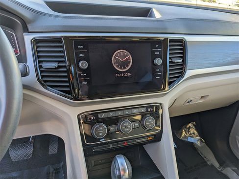 Certified 2022 Volkswagen Atlas SE image 24