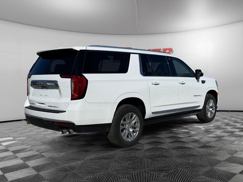 Used 2021 GMC Yukon XL Denali w/ Advanced Technology Package image 5