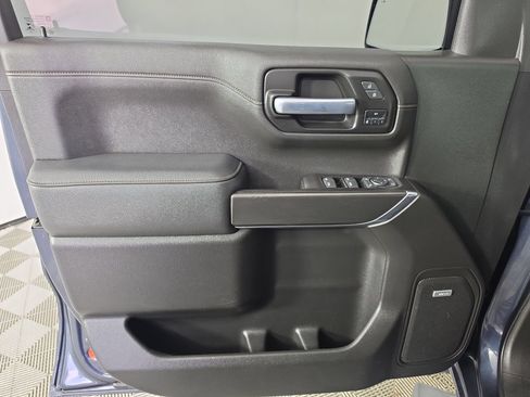 Used 2021 GMC Sierra 1500 AT4 w/ AT4 Value Package AWD/4WD image 18
