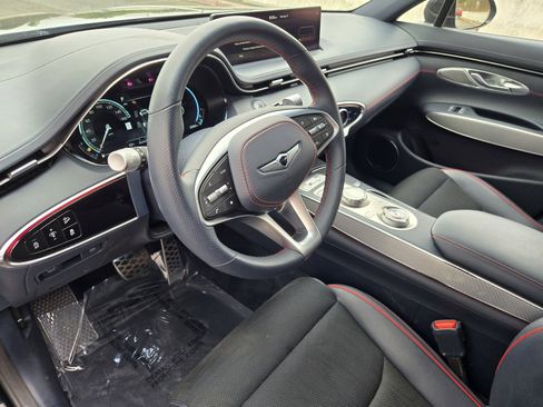 Used 2023 Genesis GV70 2.5T w/ Sport Prestige Package AWD/4WD image 10