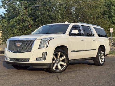 Used 2016 Cadillac Escalade ESV Platinum image 1