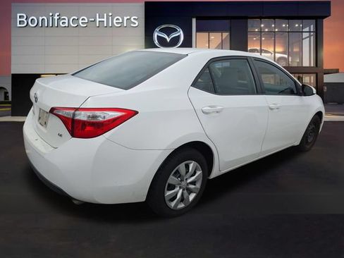 Used 2016 Toyota Corolla LE FWD image 5