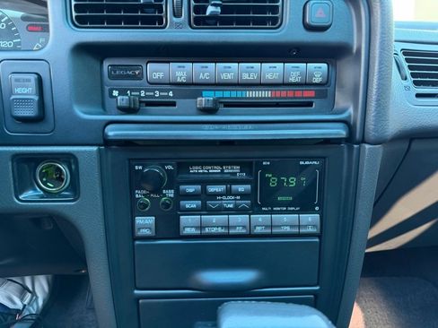 Used 1992 Subaru Legacy LS image 15