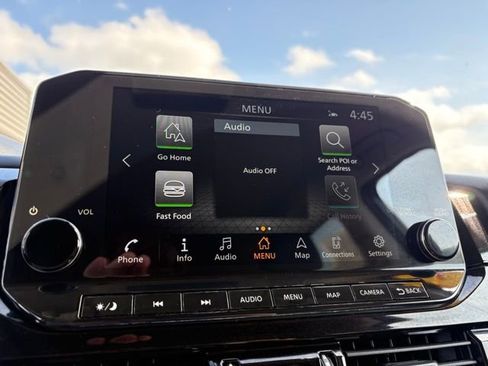 Used 2023 Nissan Pathfinder SL FWD image 17