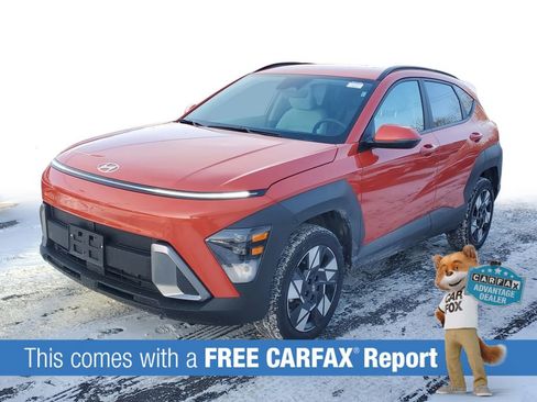 Used 2025 Hyundai Kona SEL image 3
