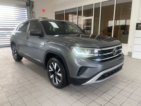 Certified 2023 Volkswagen Atlas Cross Sport SE image 5