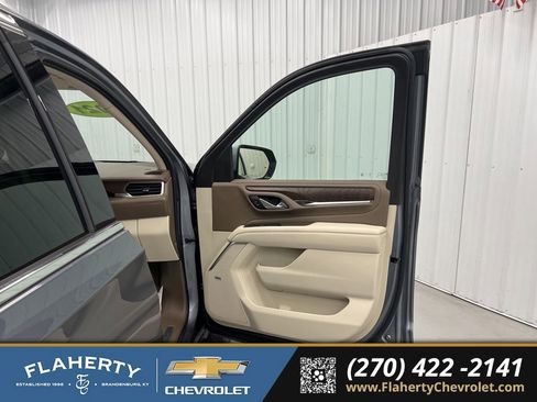 Used 2021 GMC Yukon Denali image 14