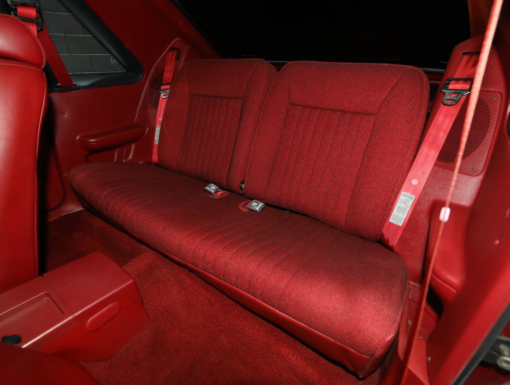Used 1990 Ford Mustang GT RWD image 4