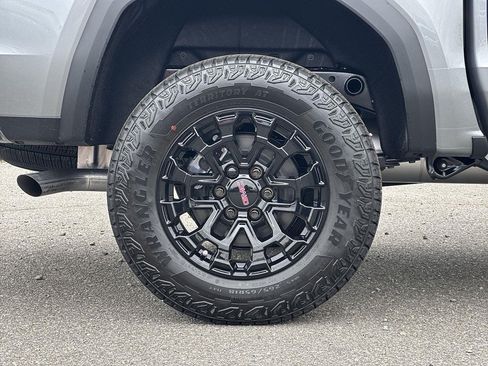 New 2026 GMC Canyon Elevation w/ Convenience Package RWD image 30