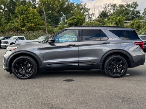 Used 2023 Ford Explorer ST-Line w/ Class IV Trailer Tow Package AWD/4WD image 6
