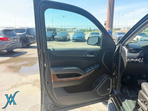 Used 2019 Chevrolet Suburban Premier AWD/4WD image 11