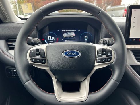 Used 2025 Ford Explorer Active w/ Active Comfort Package image 24