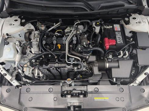 Used 2025 Nissan Altima 2.5 SV FWD image 34