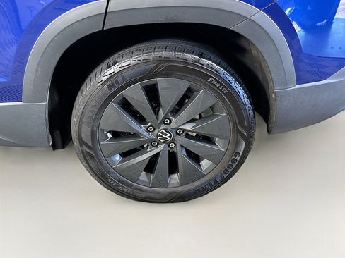 Used 2023 Volkswagen Taos S image 11