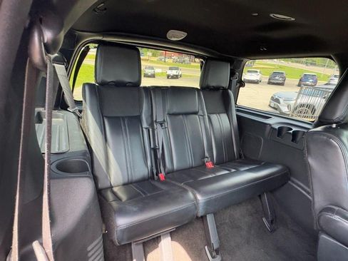 Used 2015 Lincoln Navigator 4WD image 11