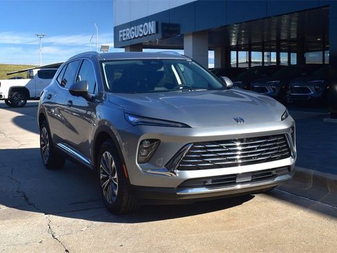 New 2025 Buick Envision Preferred image 2