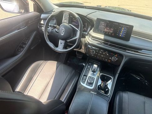 Used 2023 INFINITI QX60 Luxe image 24