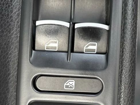 Used 2014 Volkswagen GTI Driver's Edition FWD image 22