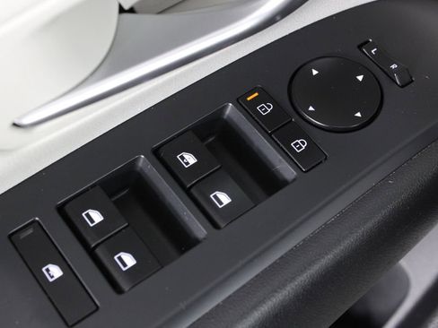 Certified 2025 Hyundai Tucson SE image 21