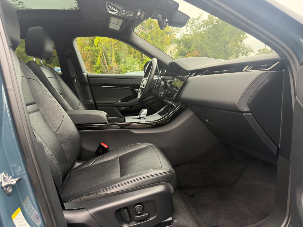 Used 2024 Land Rover Range Rover Evoque S AWD/4WD image 17