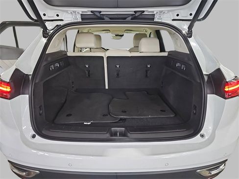 Used 2023 Buick Envision Essence image 12