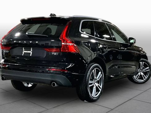 Used 2021 Volvo XC60 T5 Momentum w/ Premium Package AWD/4WD image 13