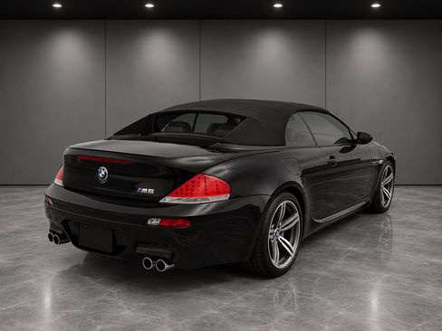 Used 2007 BMW M6 Convertible RWD image 3