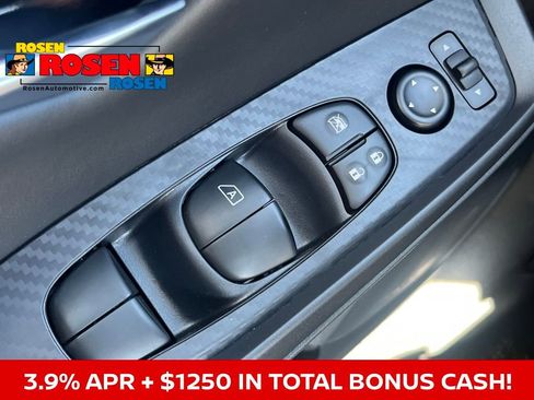 New 2025 Nissan Sentra SV image 18