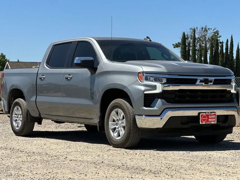 Used 2025 Chevrolet Silverado 1500 LT RWD image 10