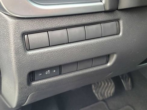 Used 2021 Nissan Rogue S FWD image 14